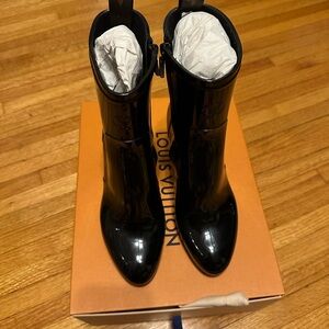Louis Vuitton Silhouette Black Heeled Ankle Boots